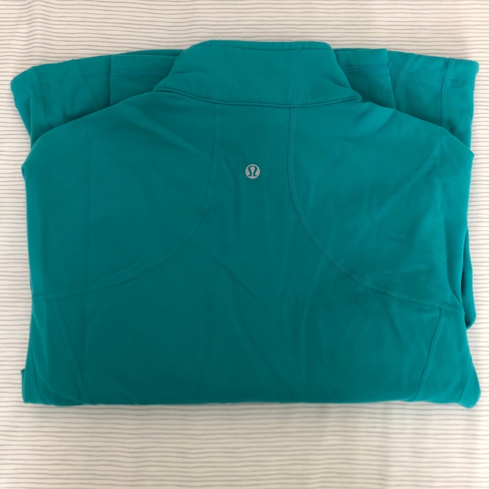 Lululemon Athletica Define Jacket, Size 4 - Picture 2 of 2
